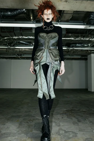 Look 17
